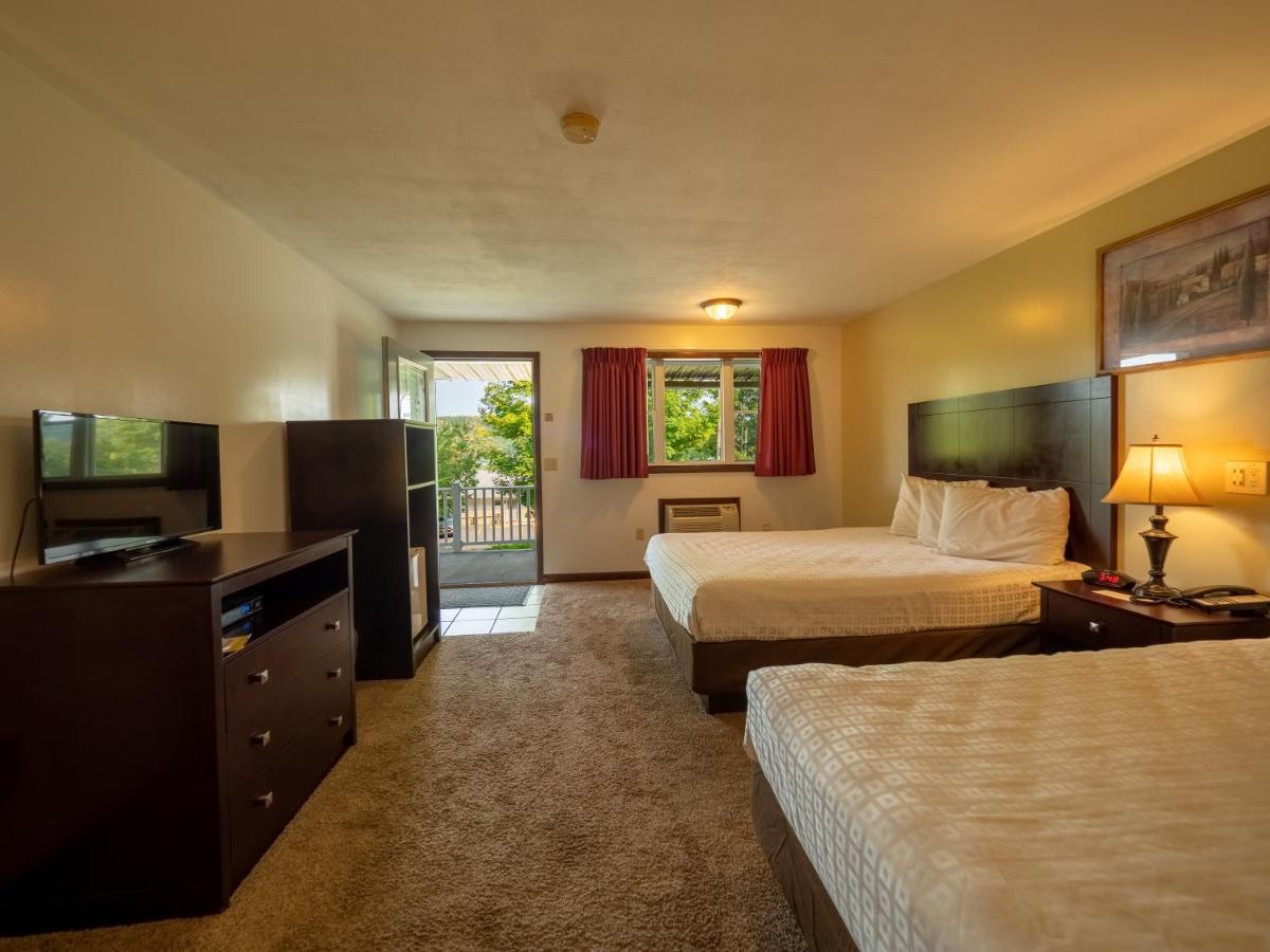 Lake 'N Pines Motel Cooperstown Extérieur photo