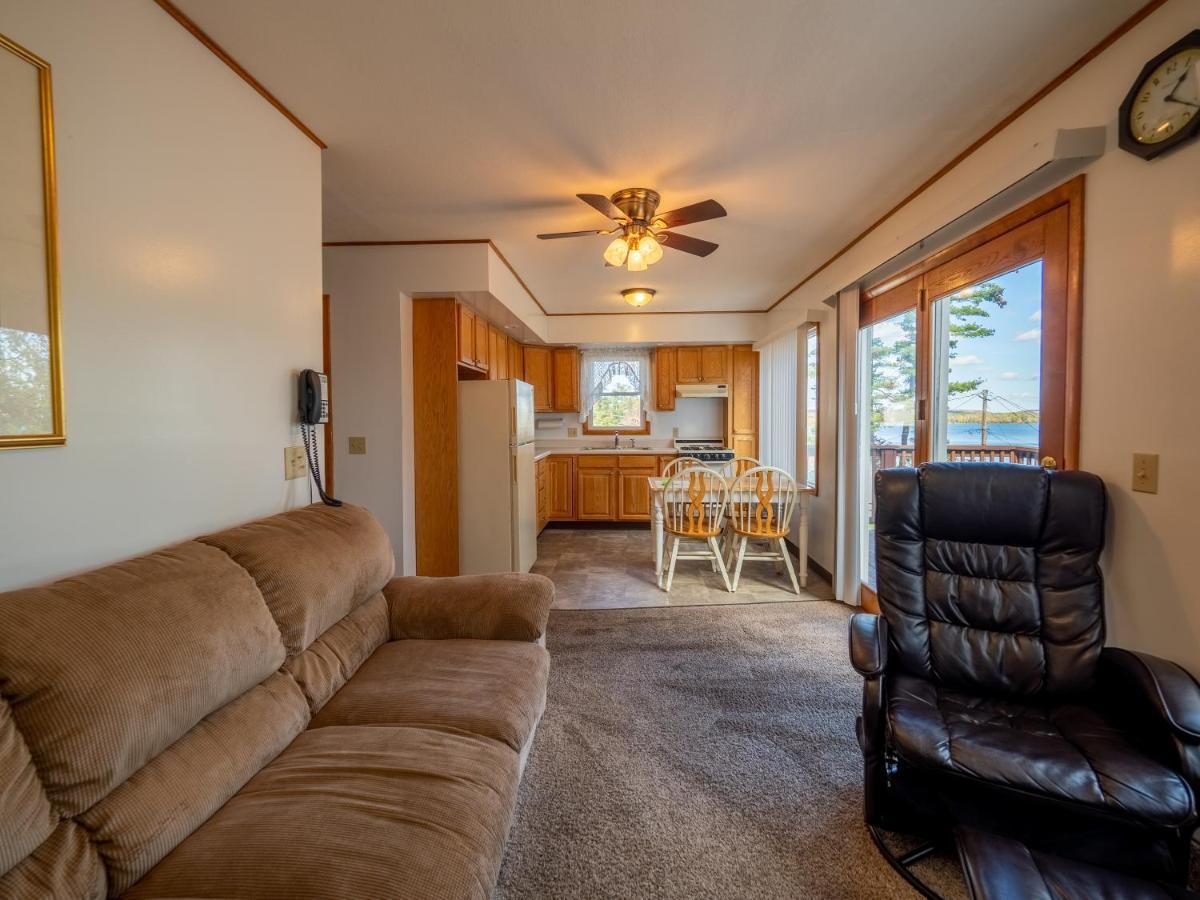 Lake 'N Pines Motel Cooperstown Extérieur photo