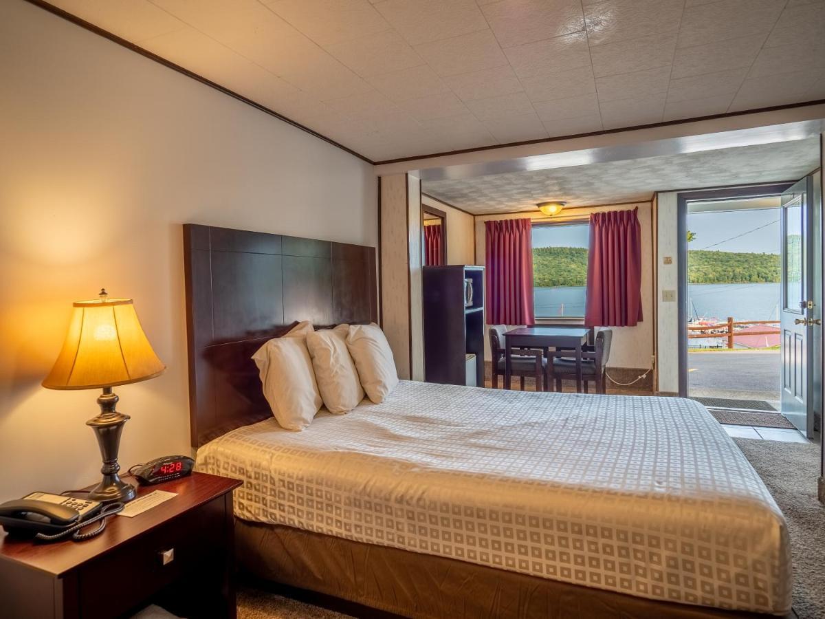 Lake 'N Pines Motel Cooperstown Extérieur photo