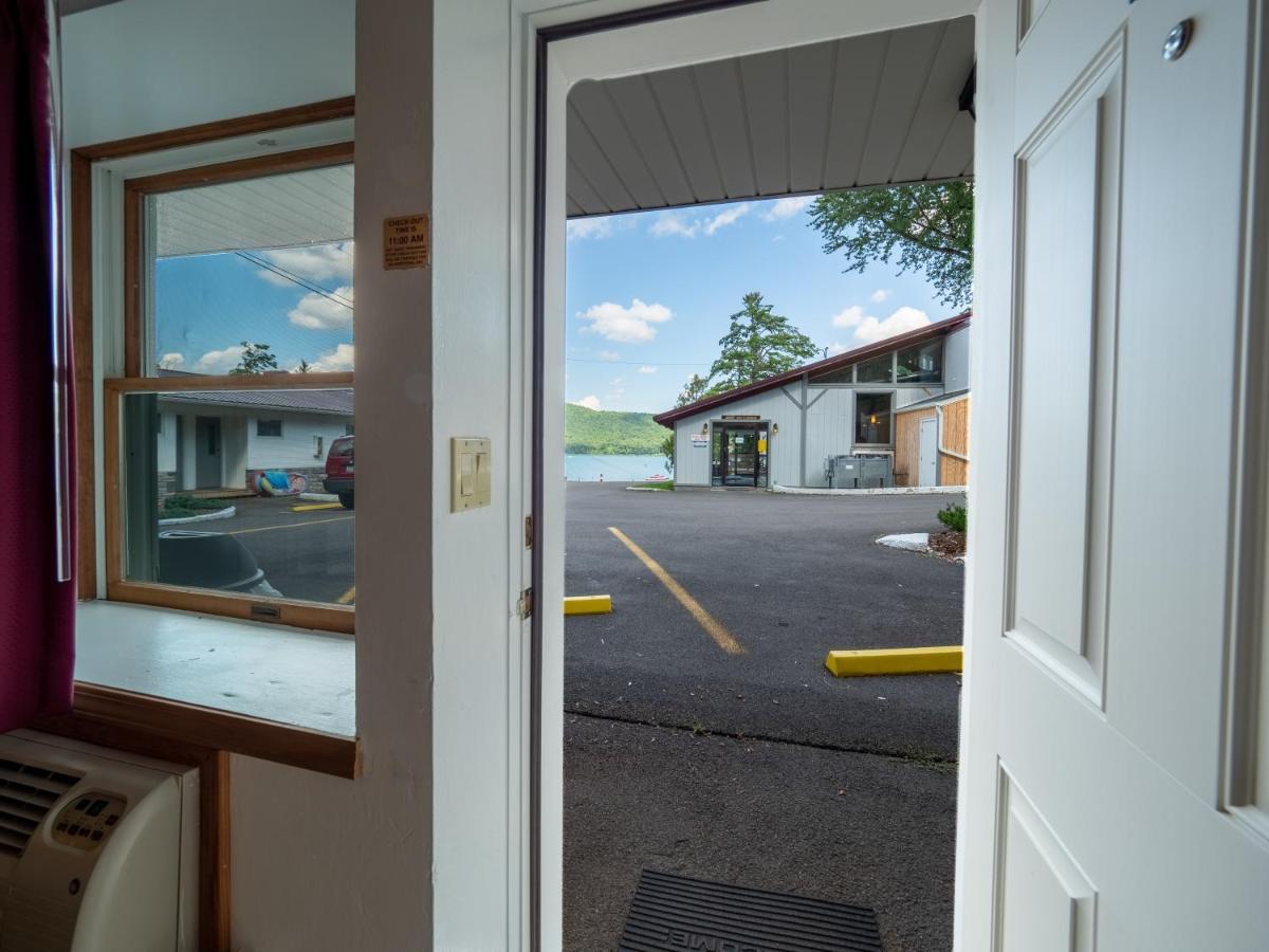 Lake 'N Pines Motel Cooperstown Extérieur photo