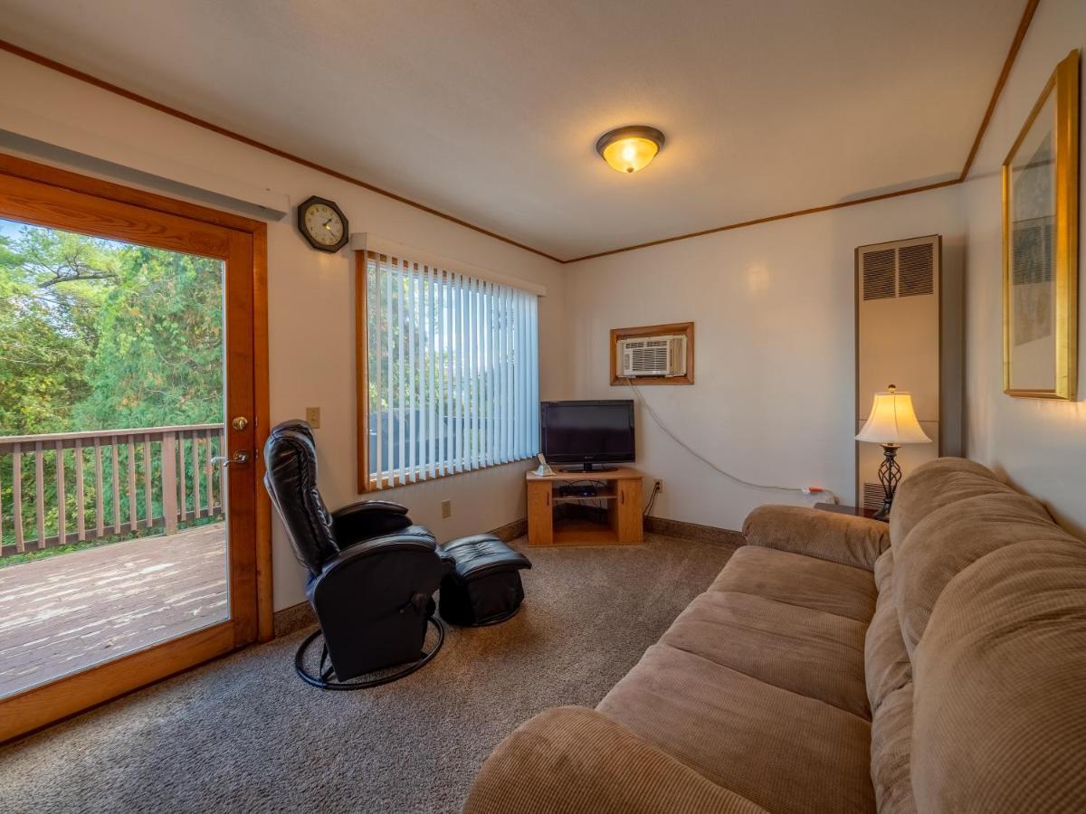 Lake 'N Pines Motel Cooperstown Extérieur photo