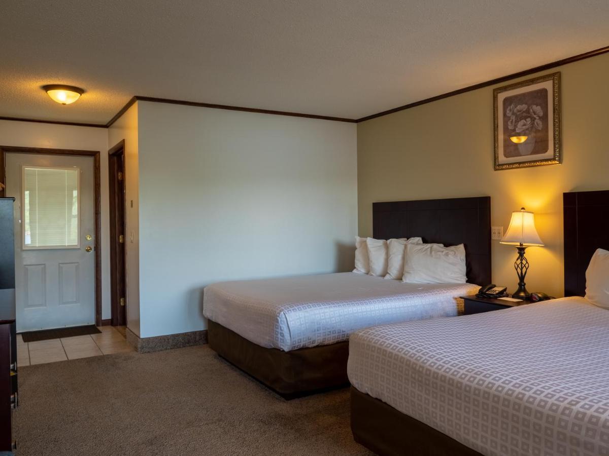 Lake 'N Pines Motel Cooperstown Extérieur photo