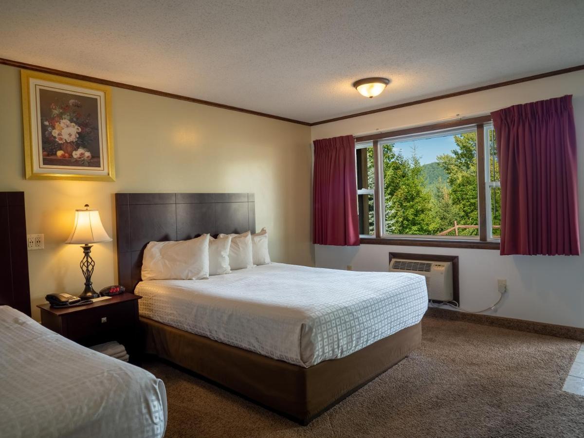 Lake 'N Pines Motel Cooperstown Extérieur photo